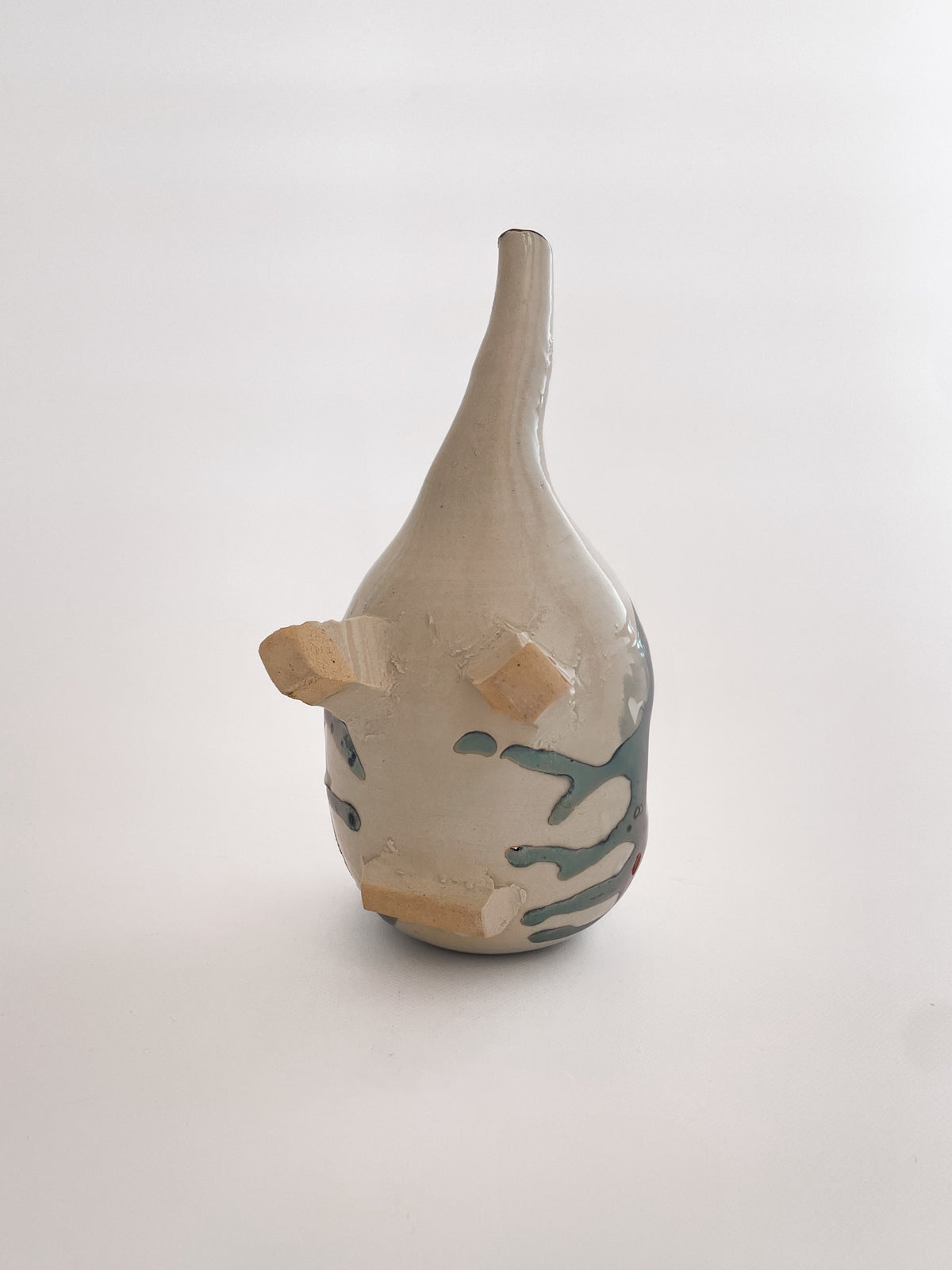 WHITE ELEPHANT sake carafe