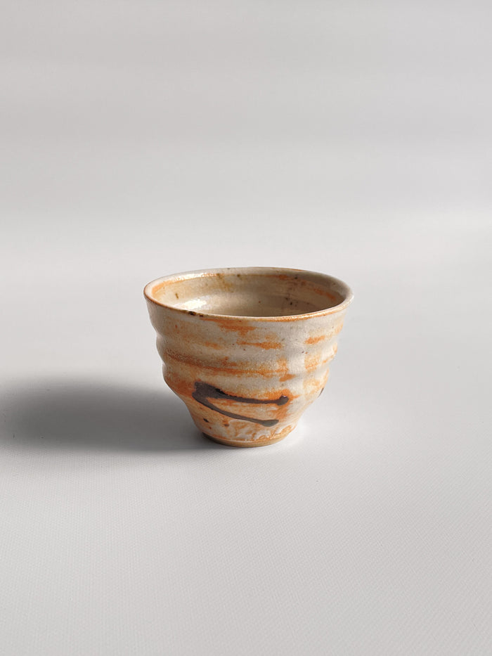 SUBTLE ARC tea and sake cup