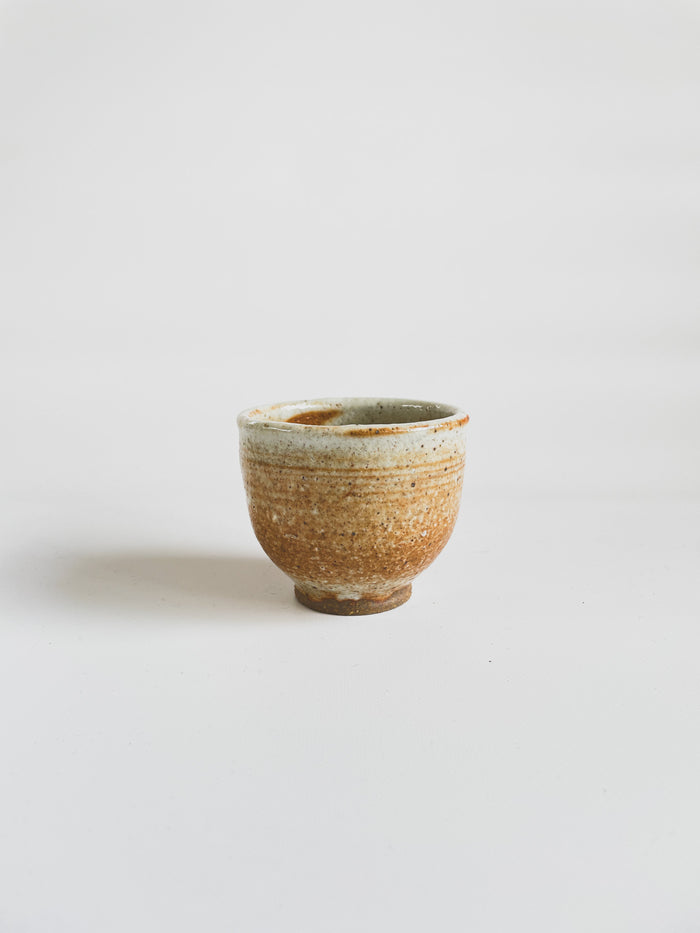 sake cup shino  sabi  酒杯　志野